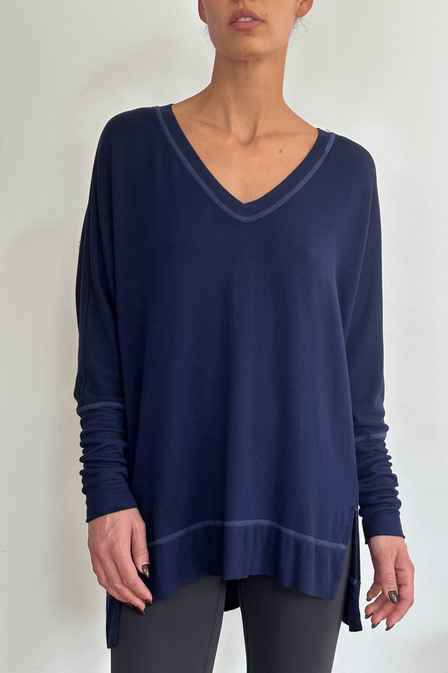 The Carrie - Relaxed V-Neck Sweater - Blueberry