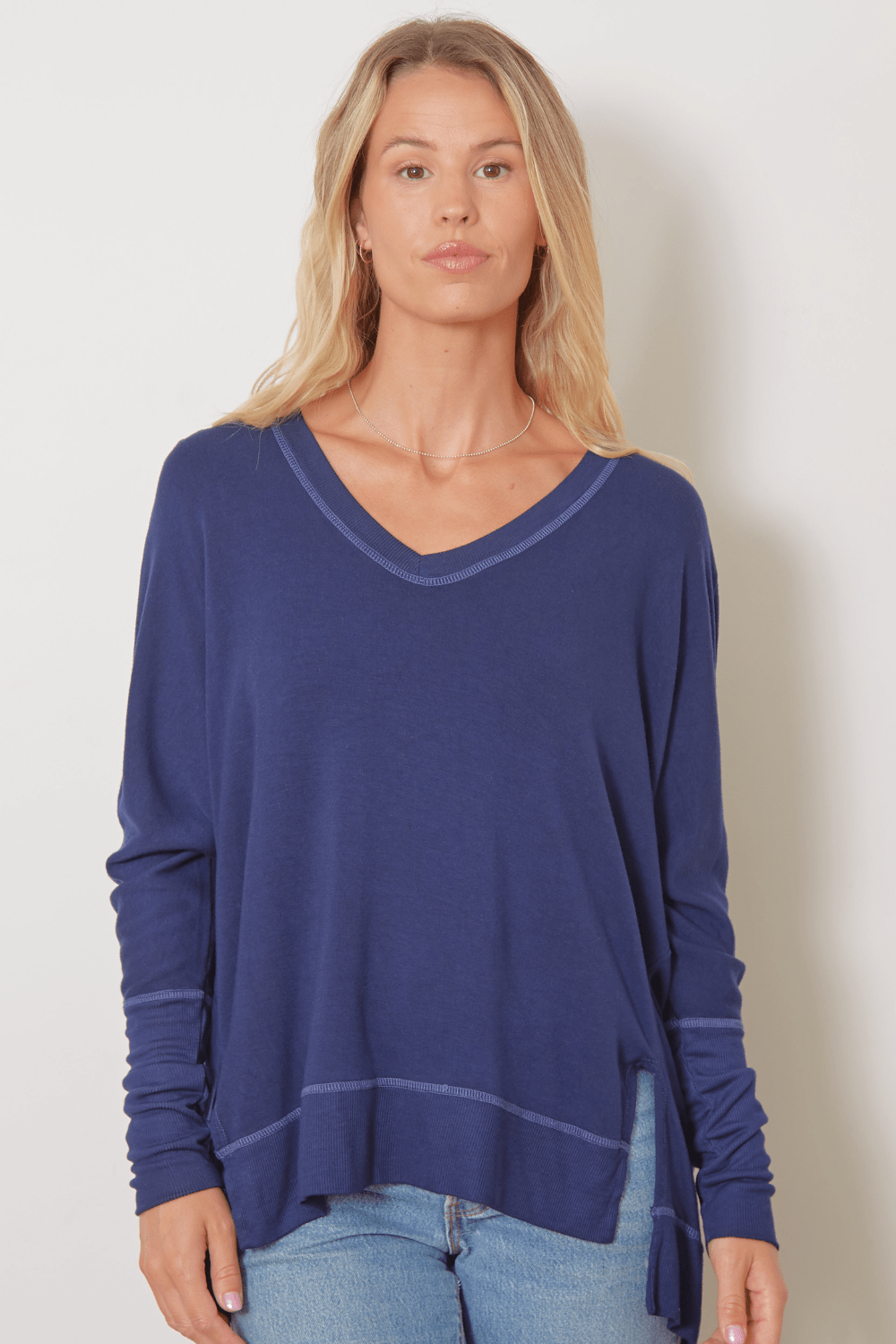 The Carrie - Relaxed V-Neck Sweater - Purple Blue