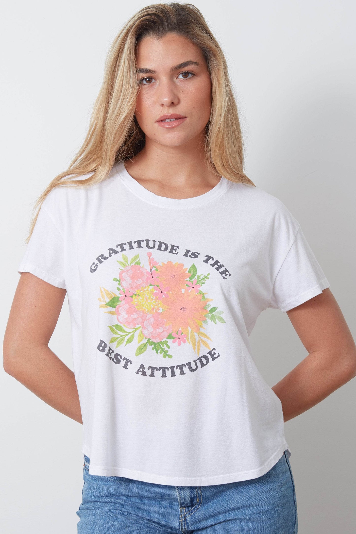 The Isla - Gratitude Flowers - White