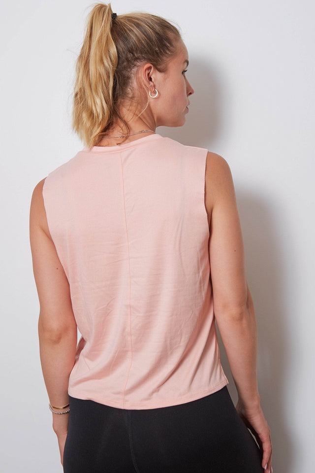 The Lili Active Crop - The Great Outdoors - Pink