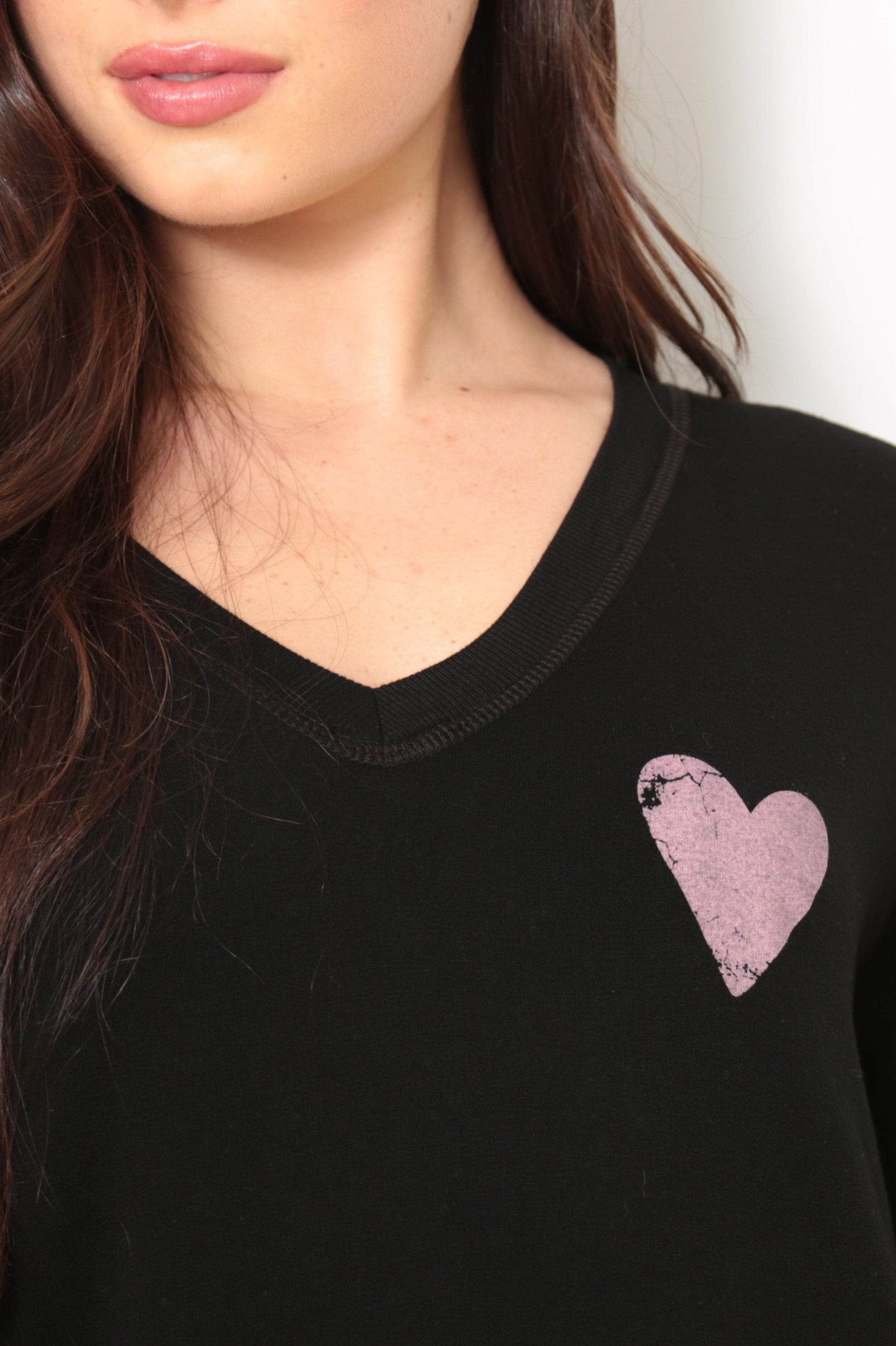 The Carrie - Distressed Heart - Black Sand