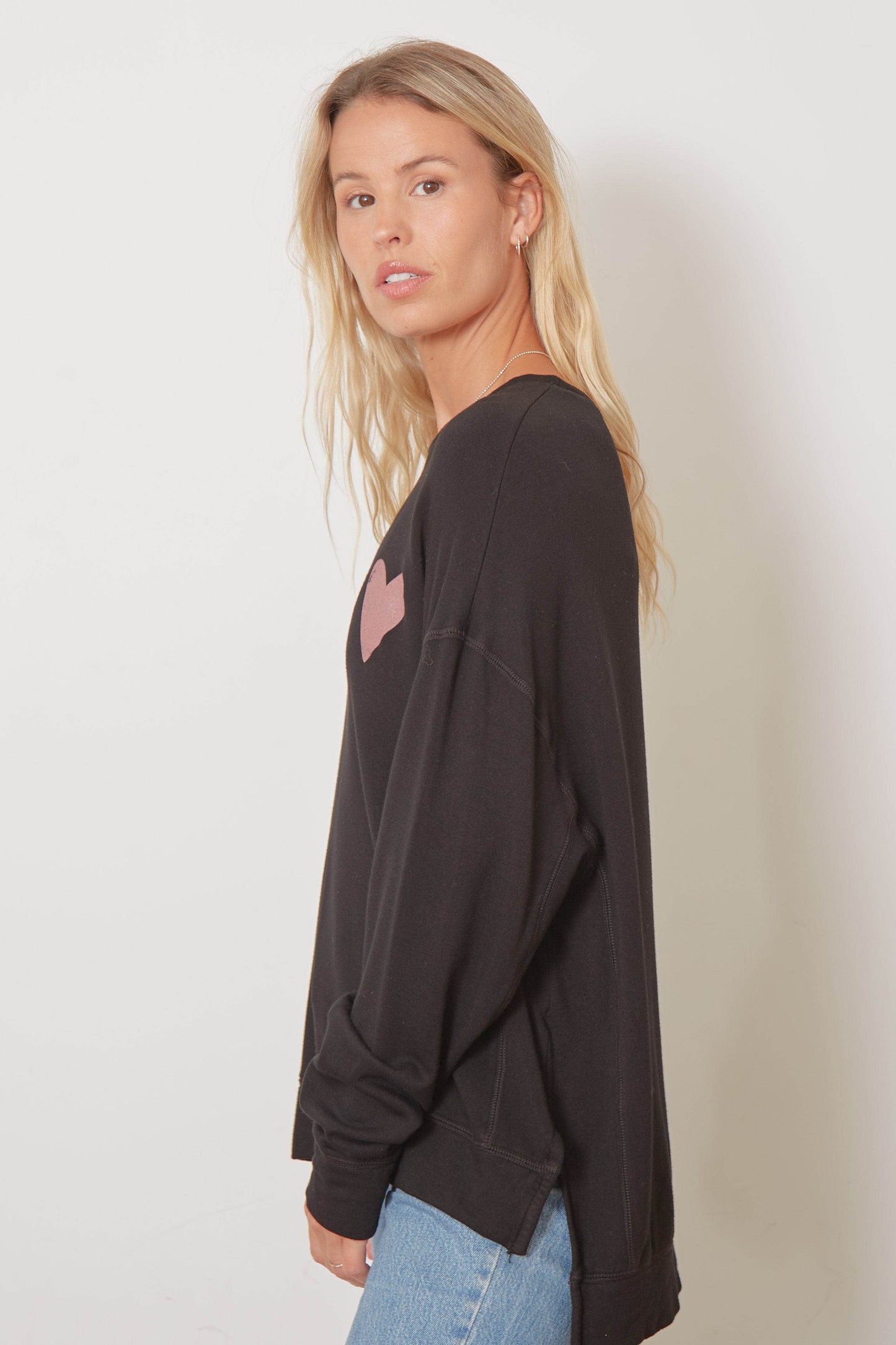 The Dawn - Distressed Heart - Black Sand