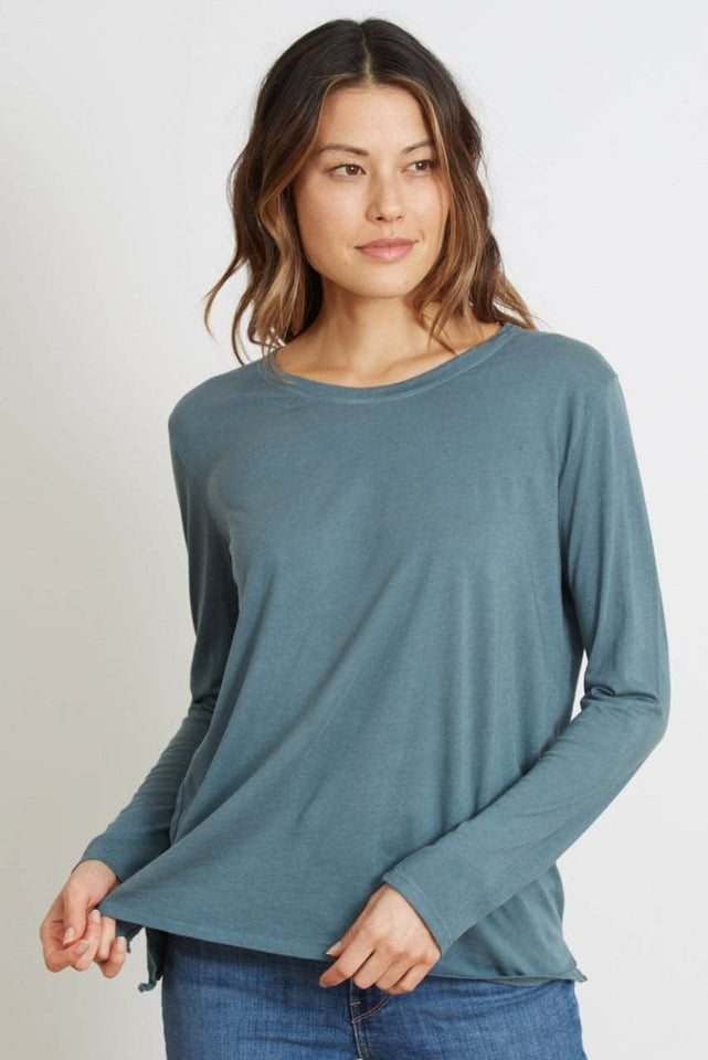 The Suzanne - Classic Fit Long Sleeve - Agave