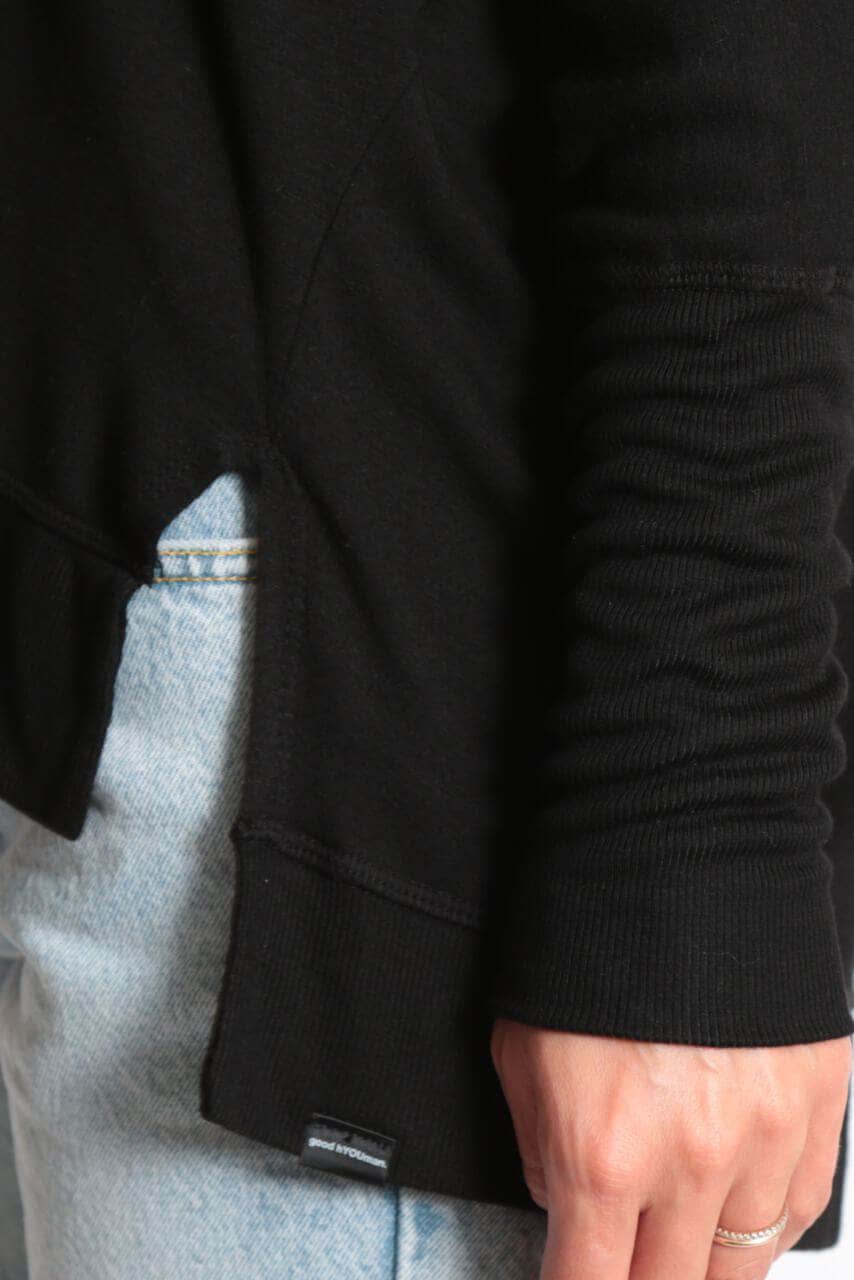 The Carrie - Relaxed V-Neck Sweater - Black Sand