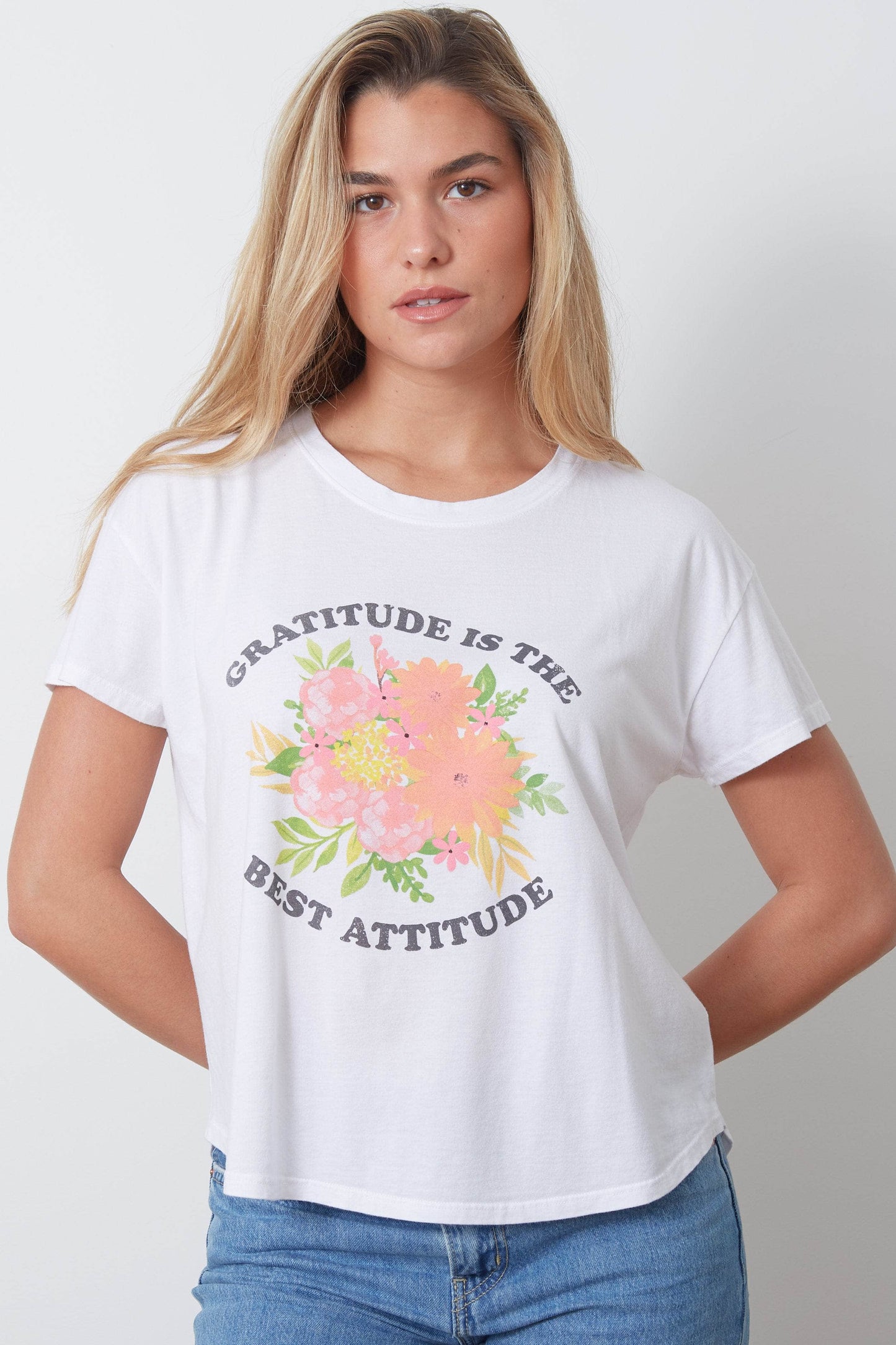 The Isla - Gratitude Flowers - White