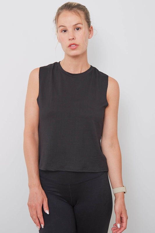 The Lili Active Crop - Black Sand