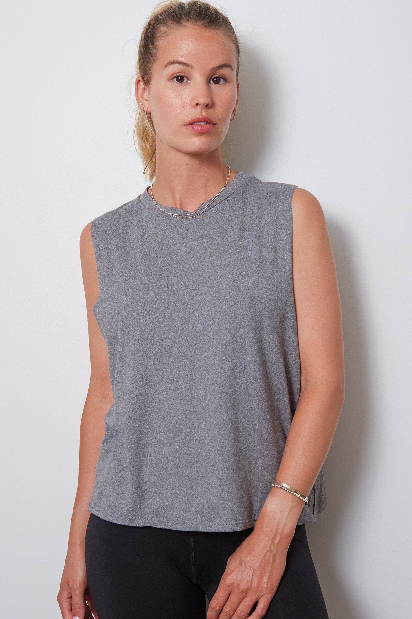 The Lili Active Crop - Heather Grey