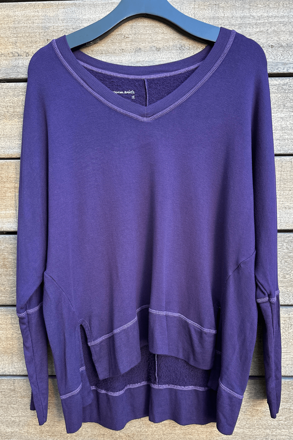The Carrie - Relaxed V-Neck Sweater - Purple Rain – good hYOUman