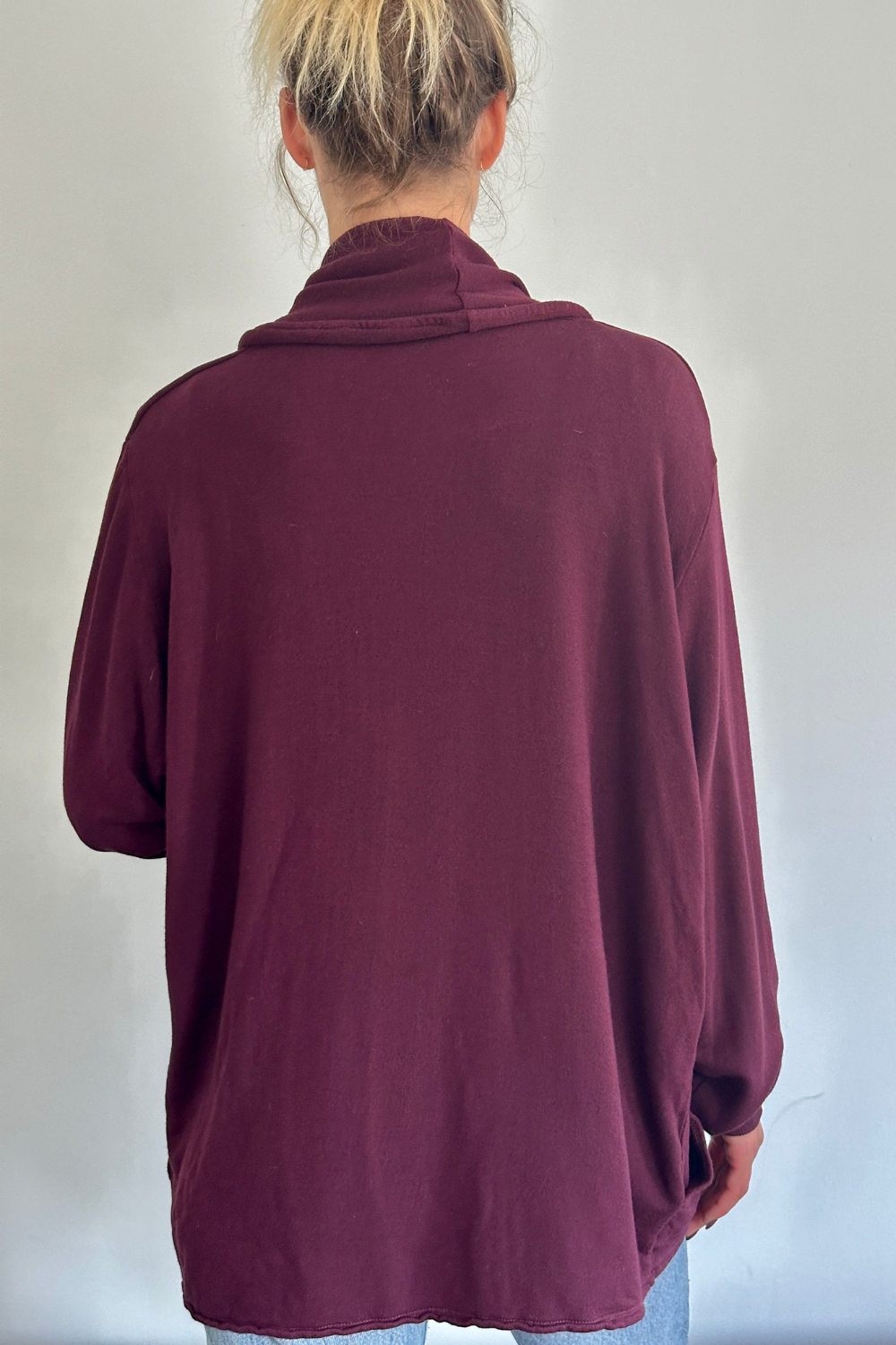 The Blake Cardigan - Everyday Basic - Vino