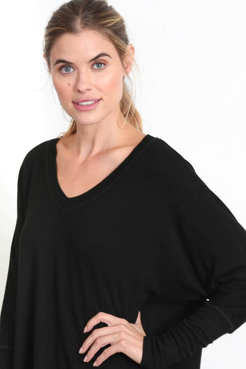 The Carrie - Relaxed V-Neck Sweater - Black Sand