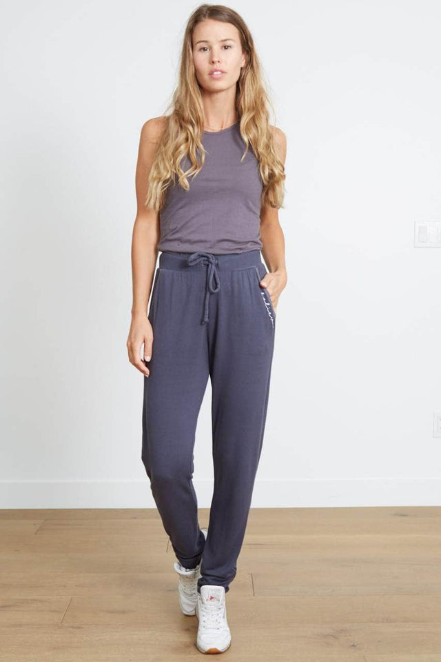 BELIEVE - The Beauty Ruched Sweatpant
